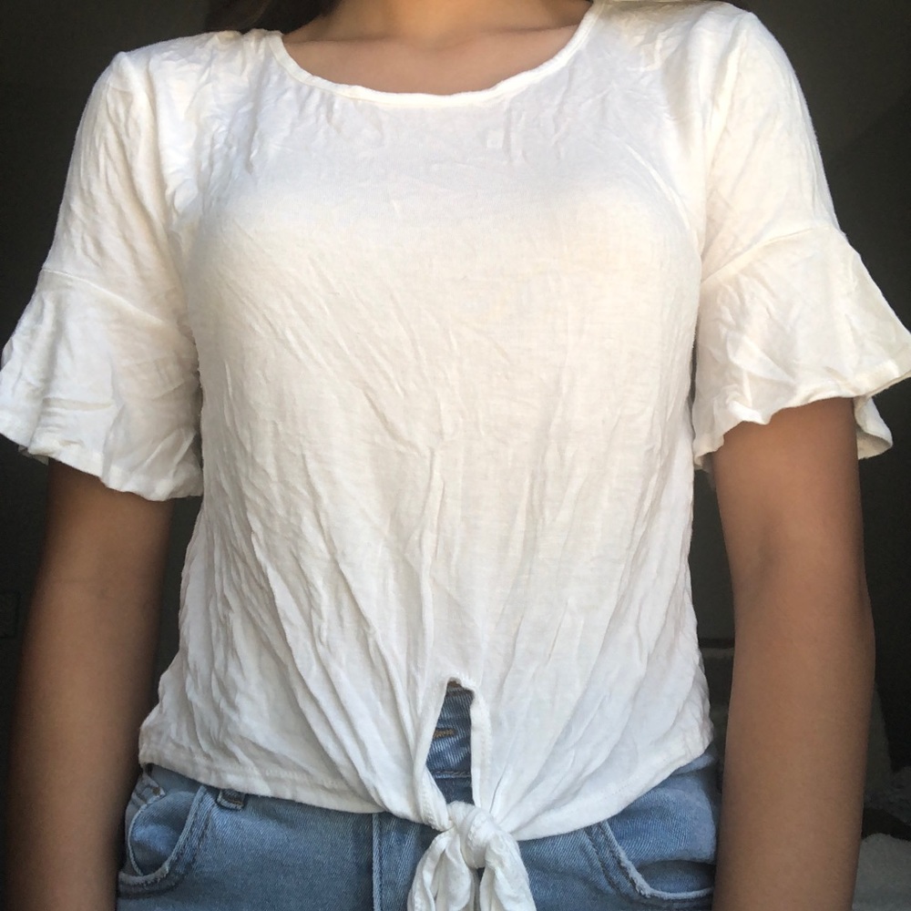 Medium white tied crop top